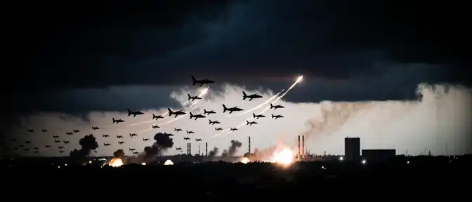 Массированный налет: российская ПВО отразила атаку почти пятисот беспилотников и американских ракет