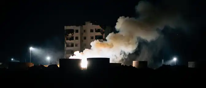 Последствия атаки БПЛА на Краснодарский край: огонь на складах и поврежденные жилые дома