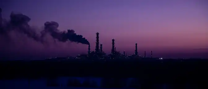 Огонь на Тюменском НПЗ побежден: последствия атаки беспилотника позади