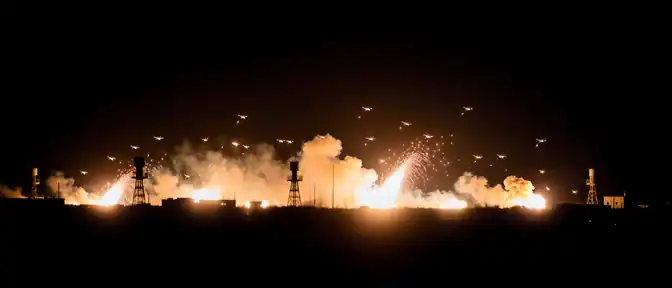 Ночной шквал: российские системы ПВО отразили массированную атаку почти четырехсот дронов